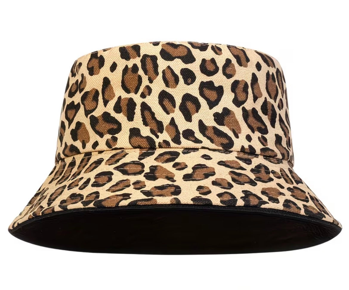 Reversible bucket hat