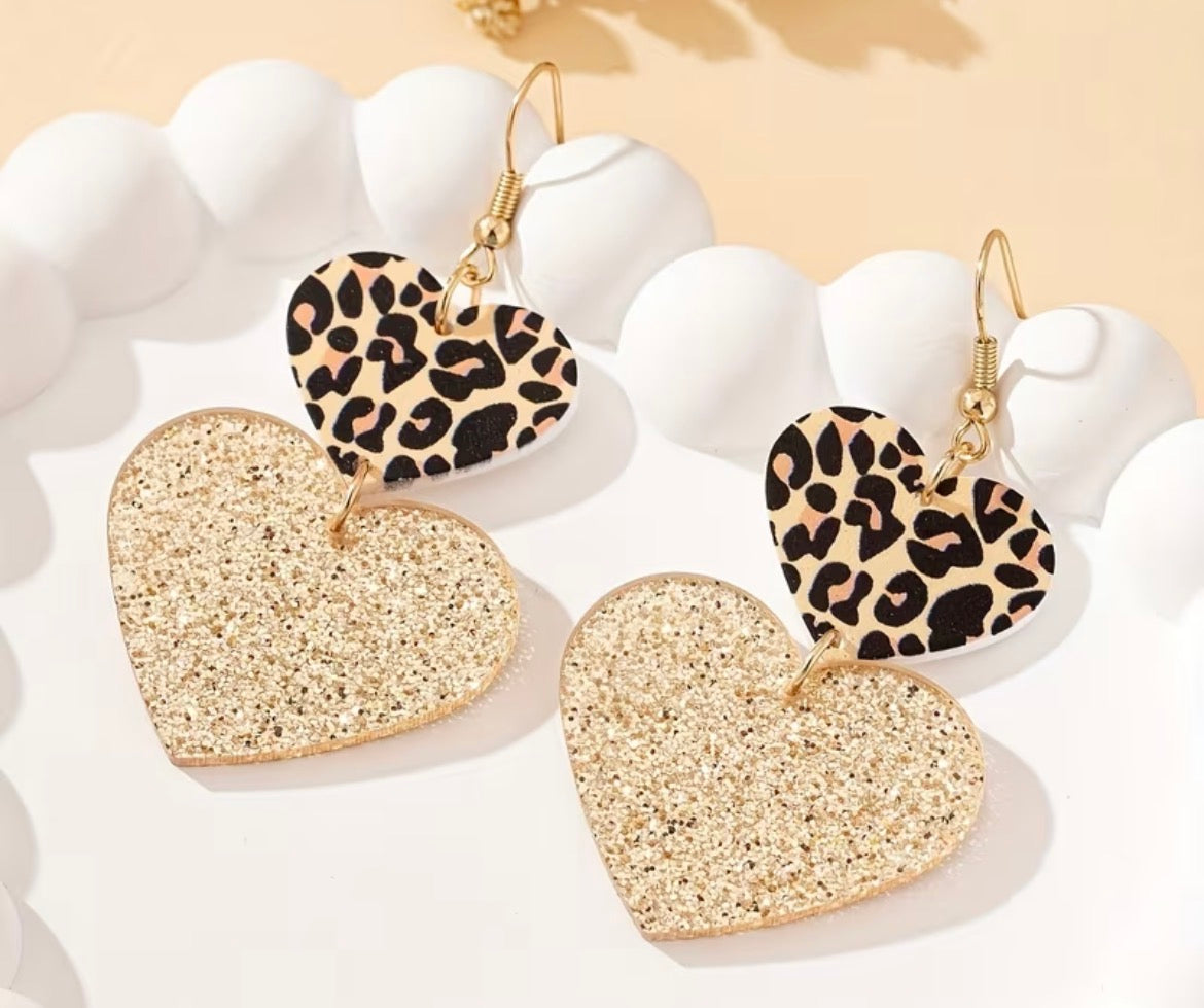 Heart drop earrings - gold