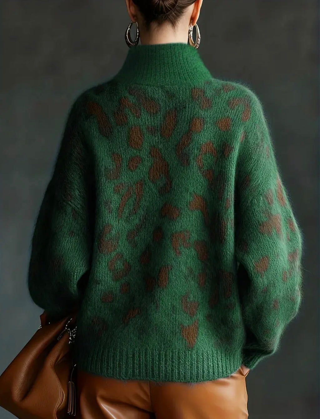 Green sweater - high neck