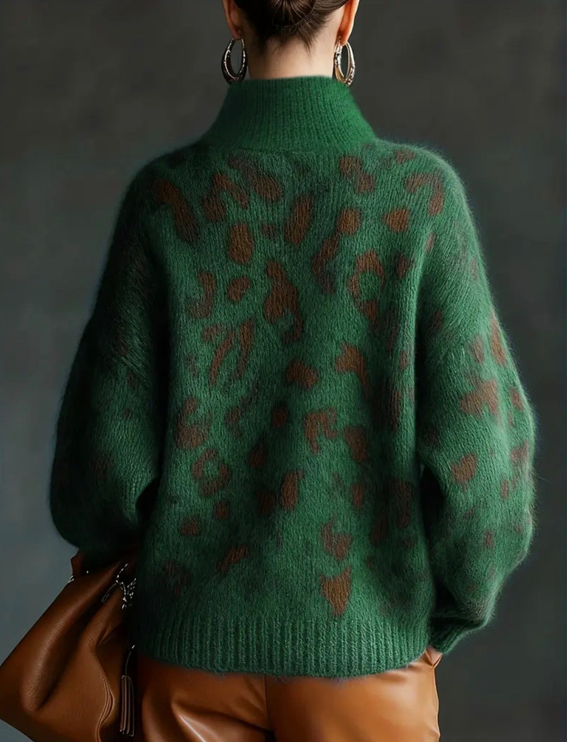 Green sweater - high neck