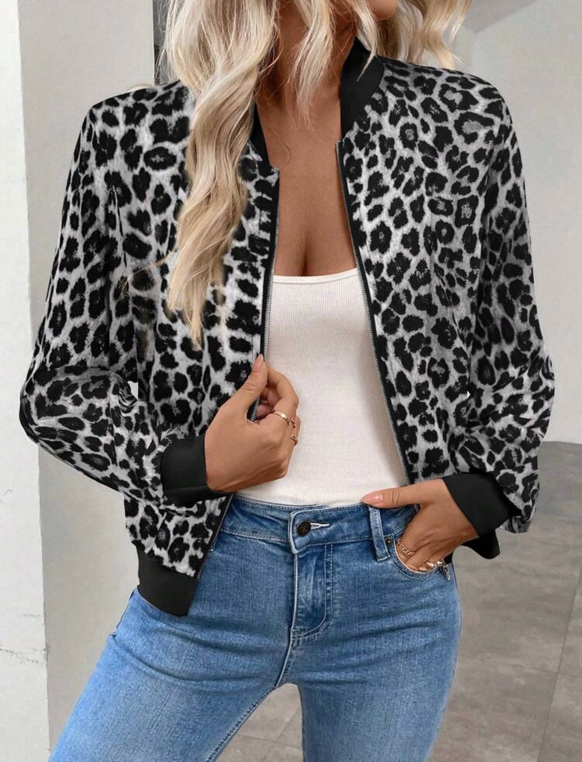 Lightweight bomber jacket (summer/autumn)