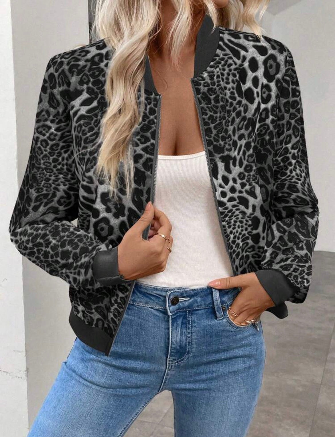 Lightweight bomber jacket (summer/autumn)