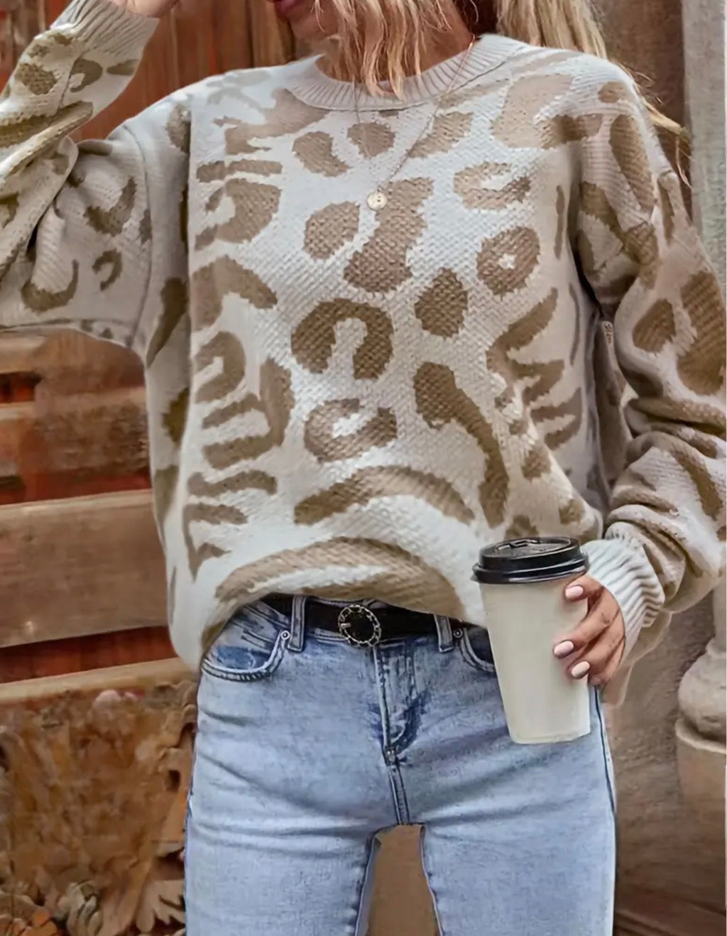 Beige pullover