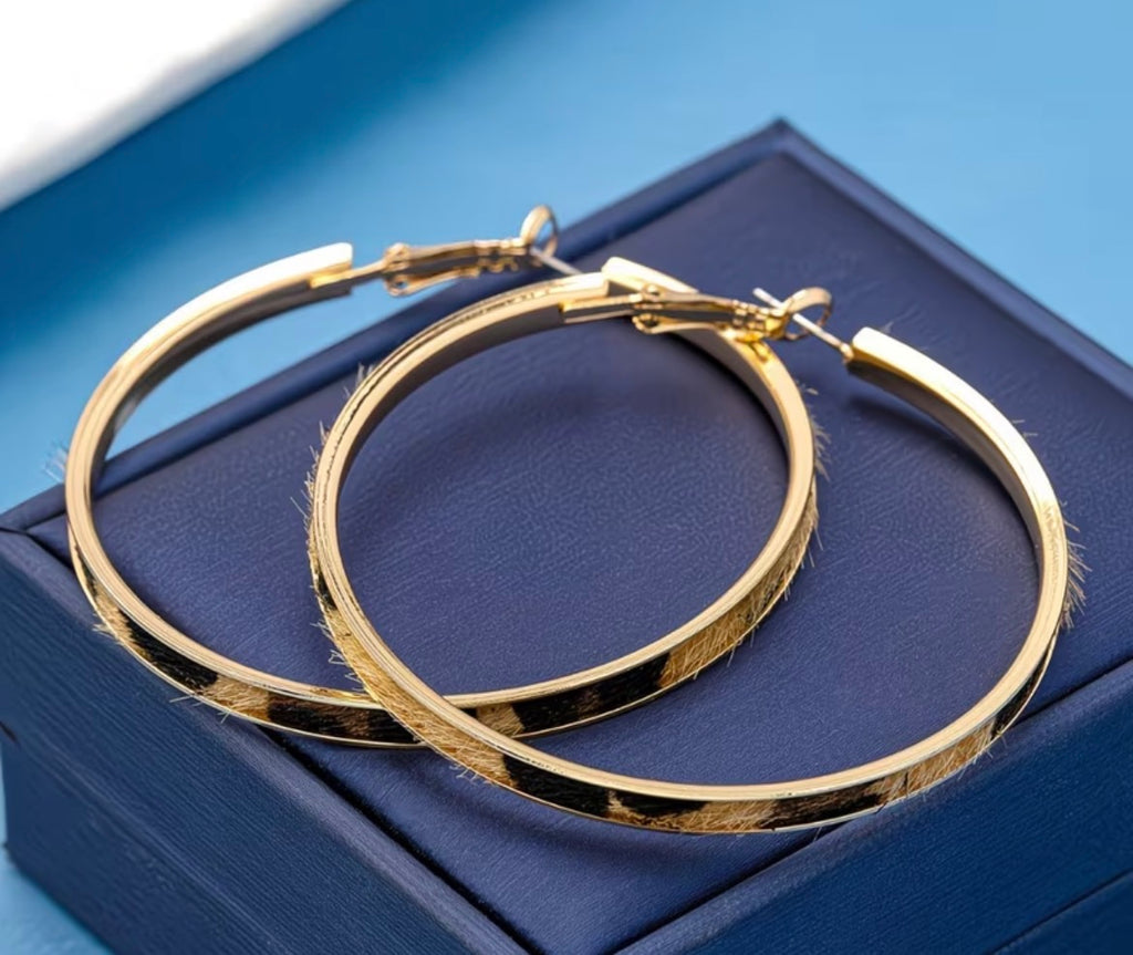 Hoop earrings - faux leather
