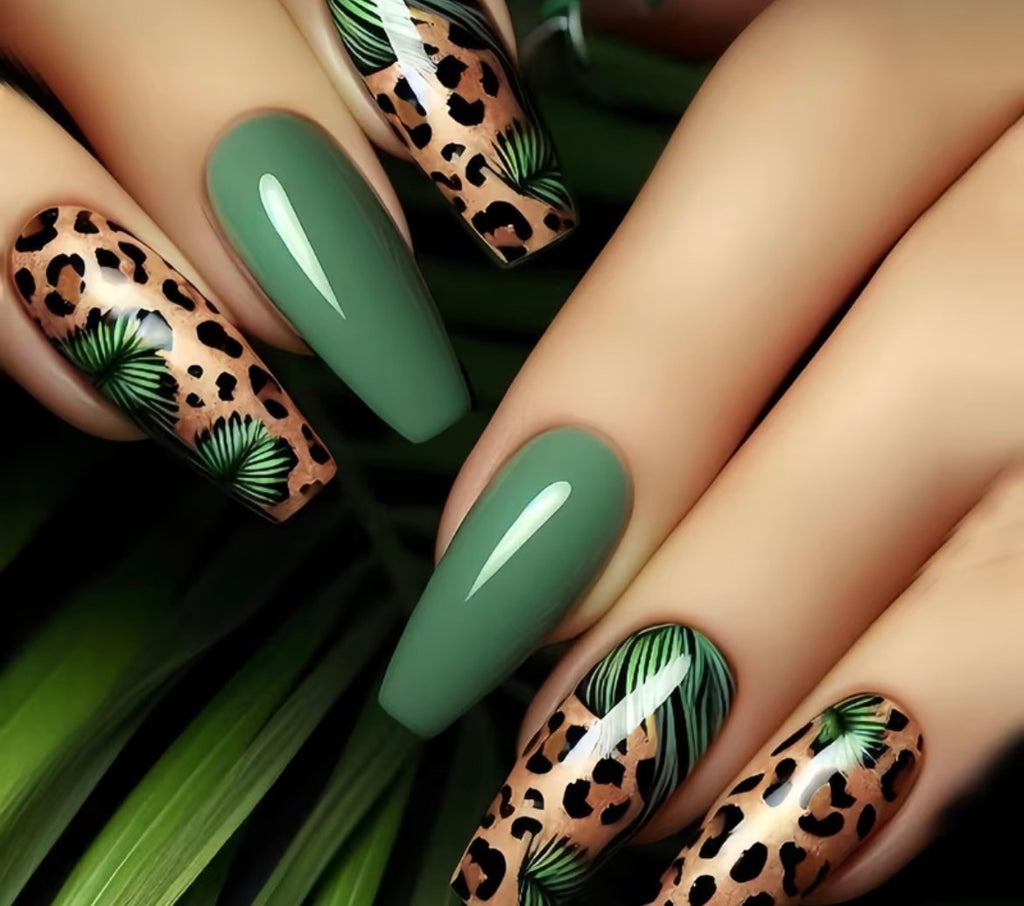 Gloss Green Leopard Leaf - Press-on nails
