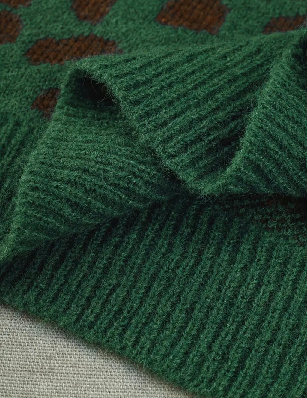 Green sweater - high neck