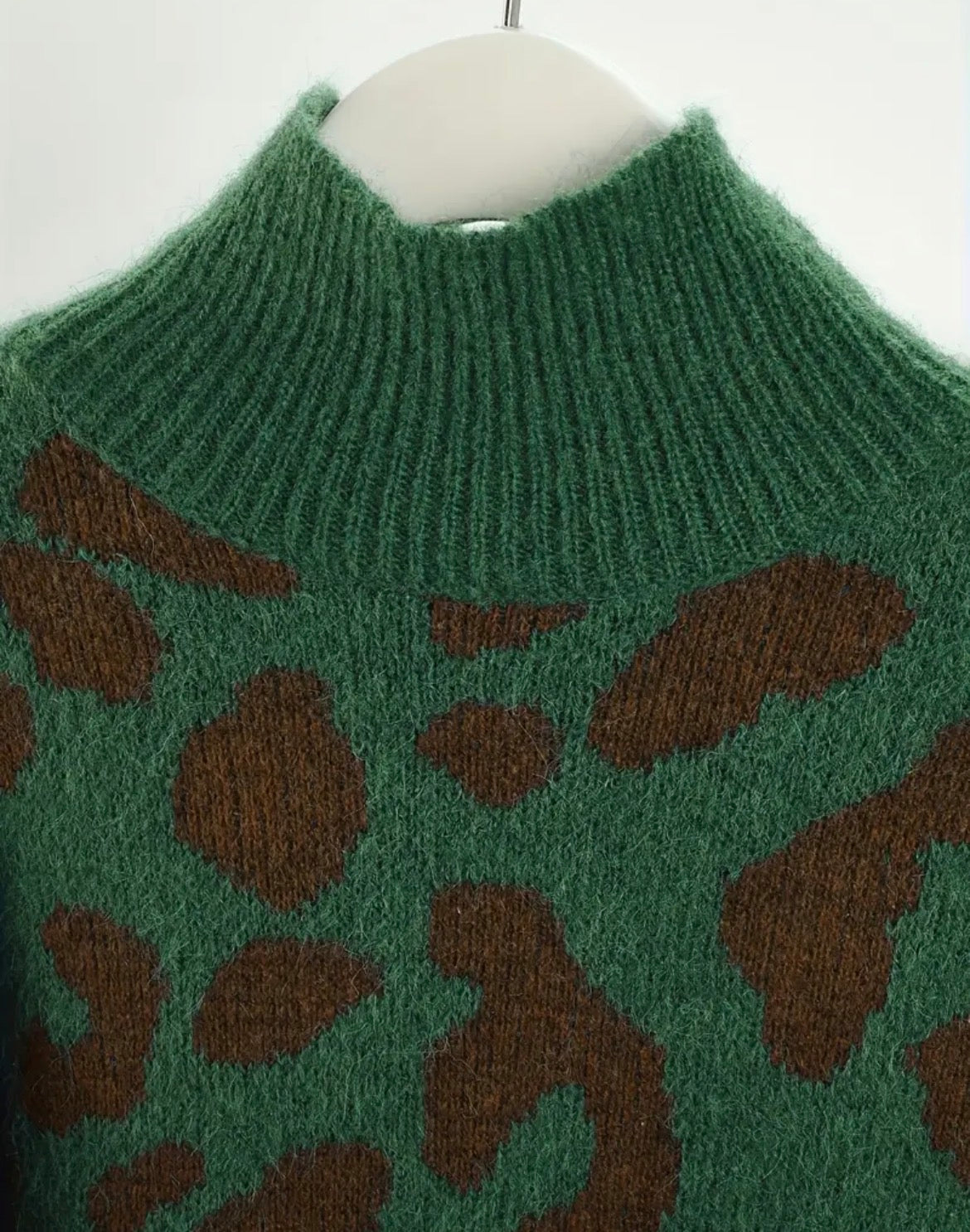 Green sweater - high neck