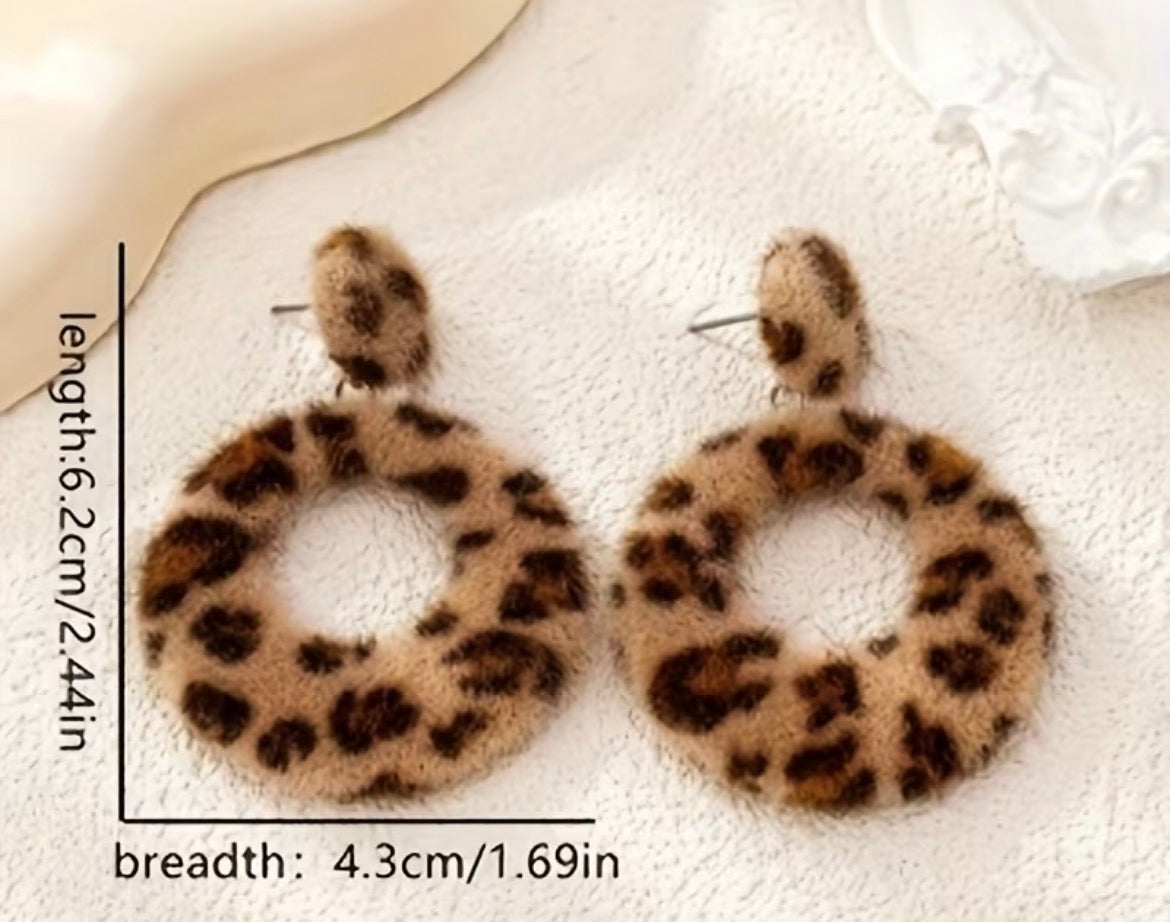 Earrings - bold textured rounds