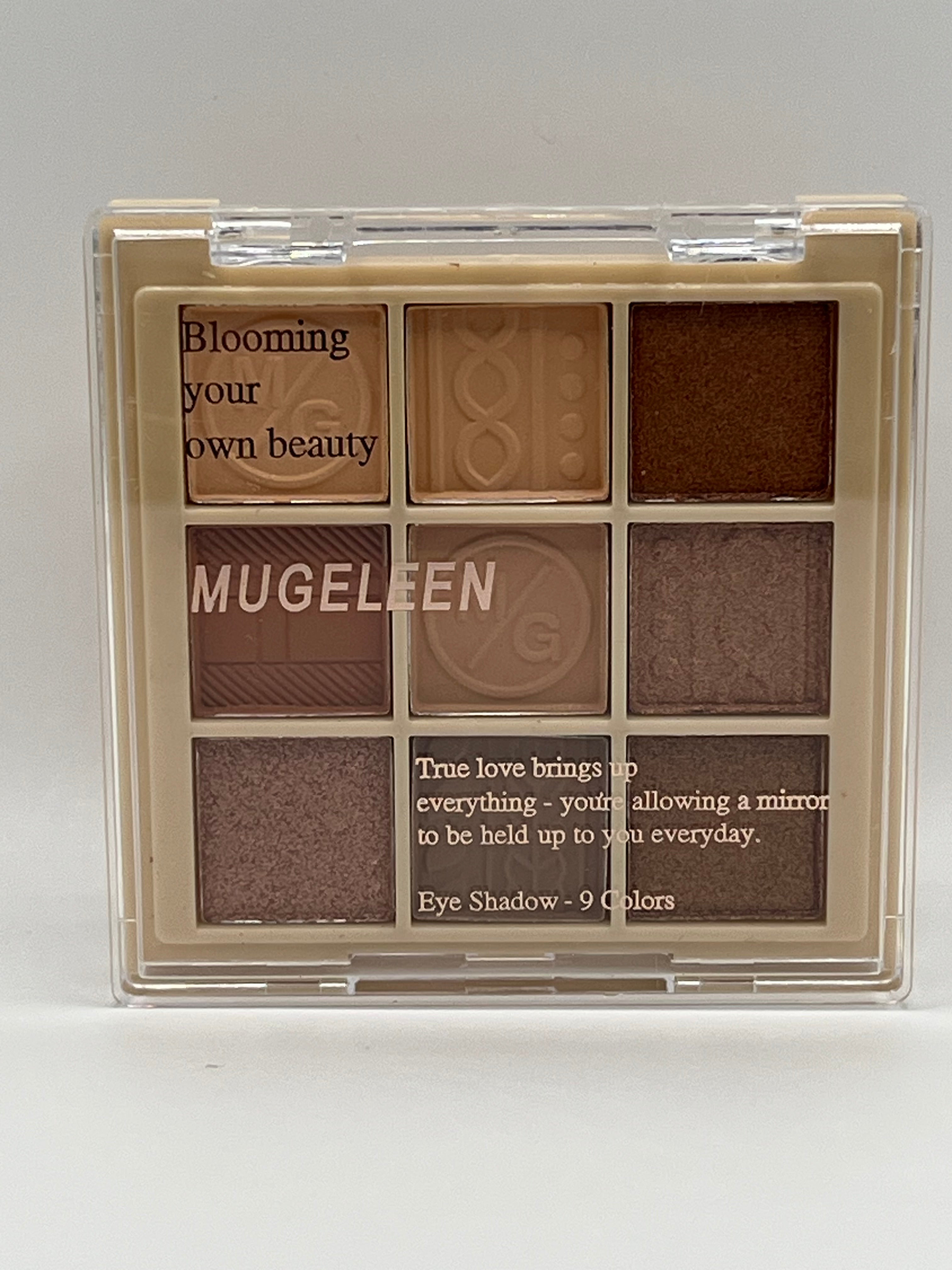 Eyeshadow make-up palette