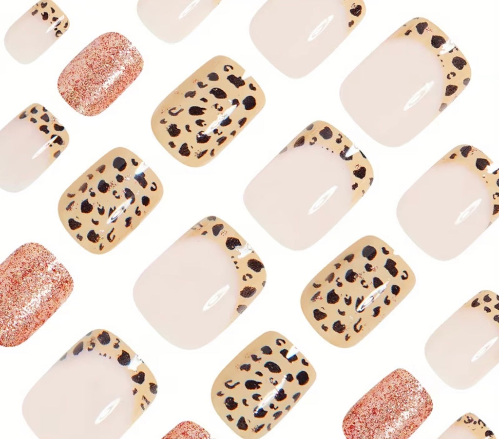 Glitter & Leopard print nails - stick on