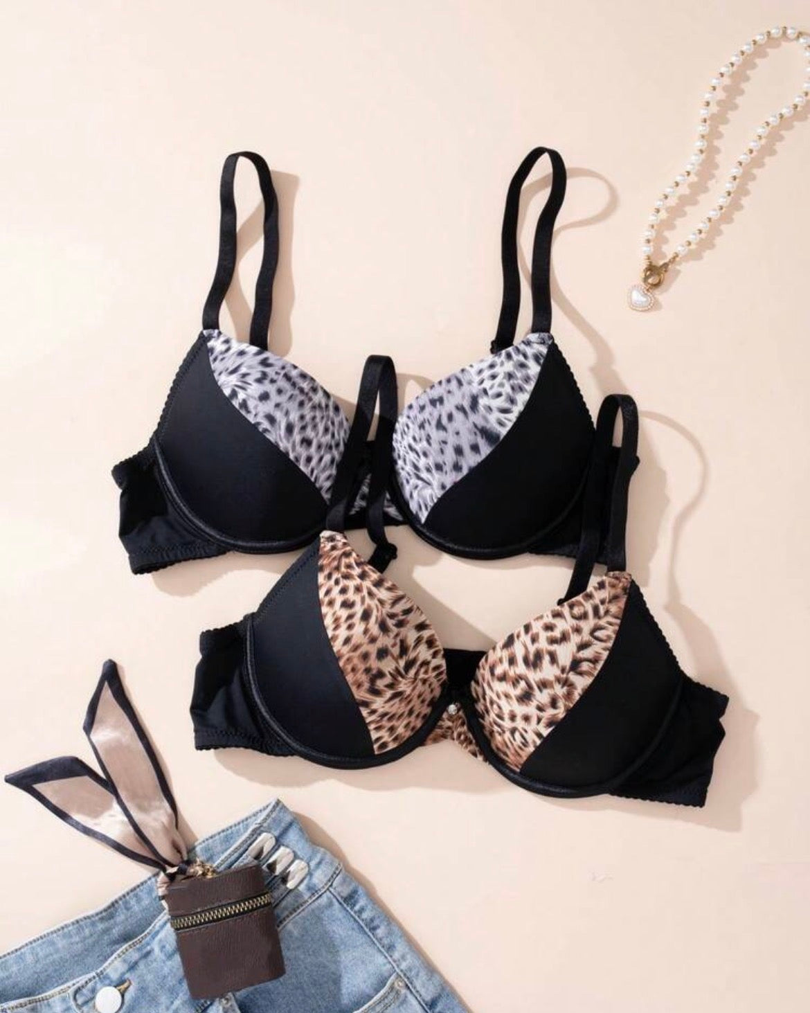 Underwire padded bra