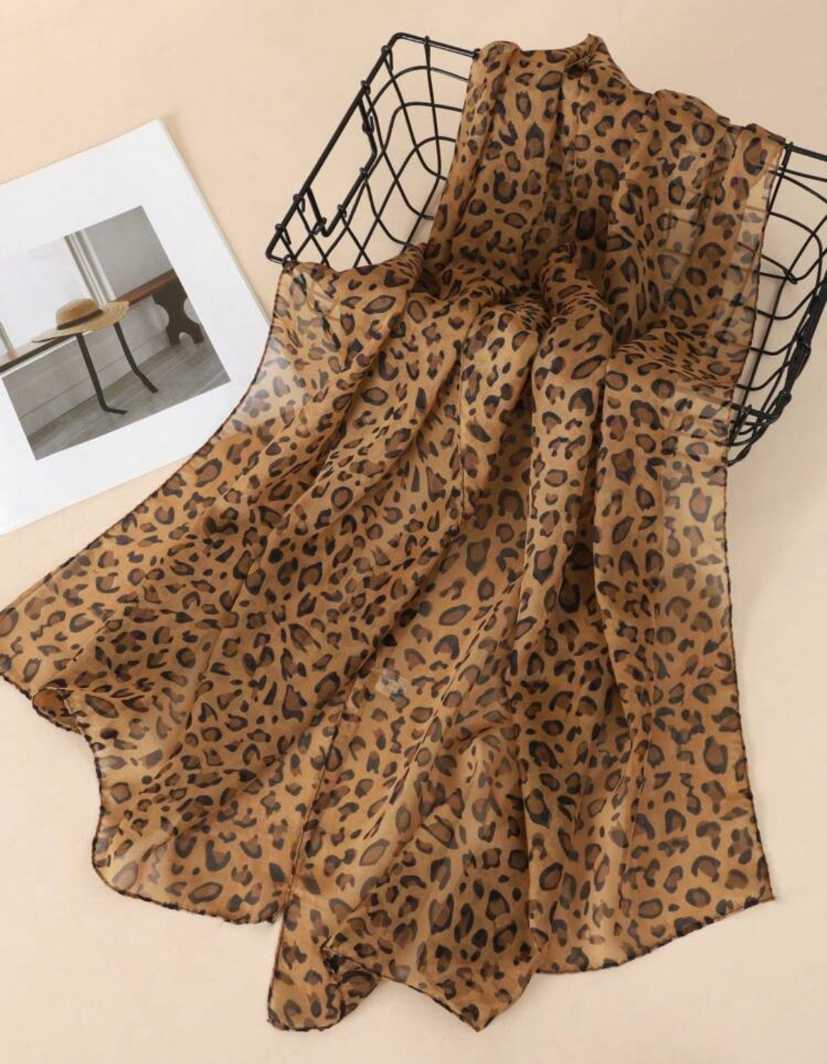 Light thin scarf
