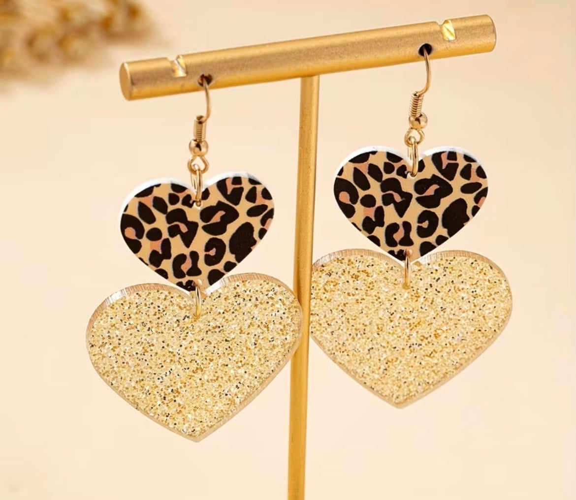 Heart drop earrings - gold