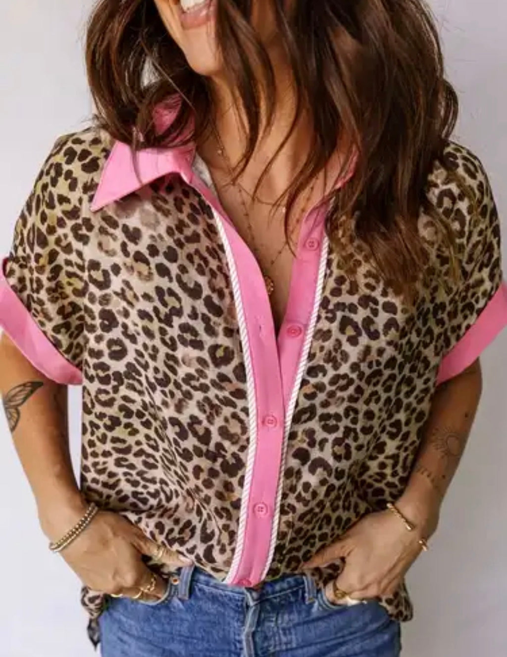Shirt with pink trim