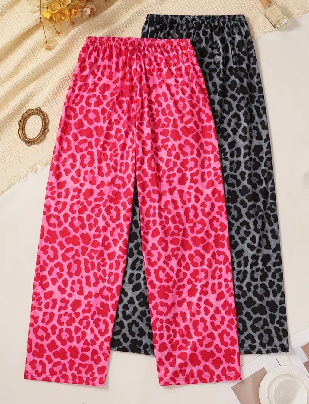Two-pack wide-leg pants (women’s)