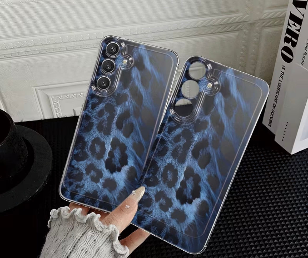Blue “fur” print leopard print phone case - Galaxy