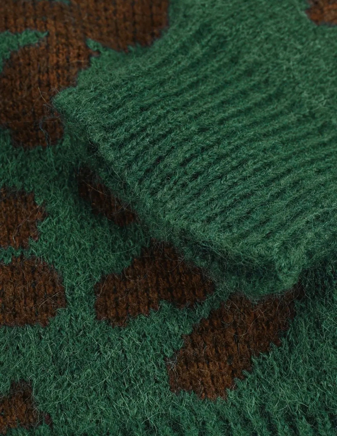 Green sweater - high neck