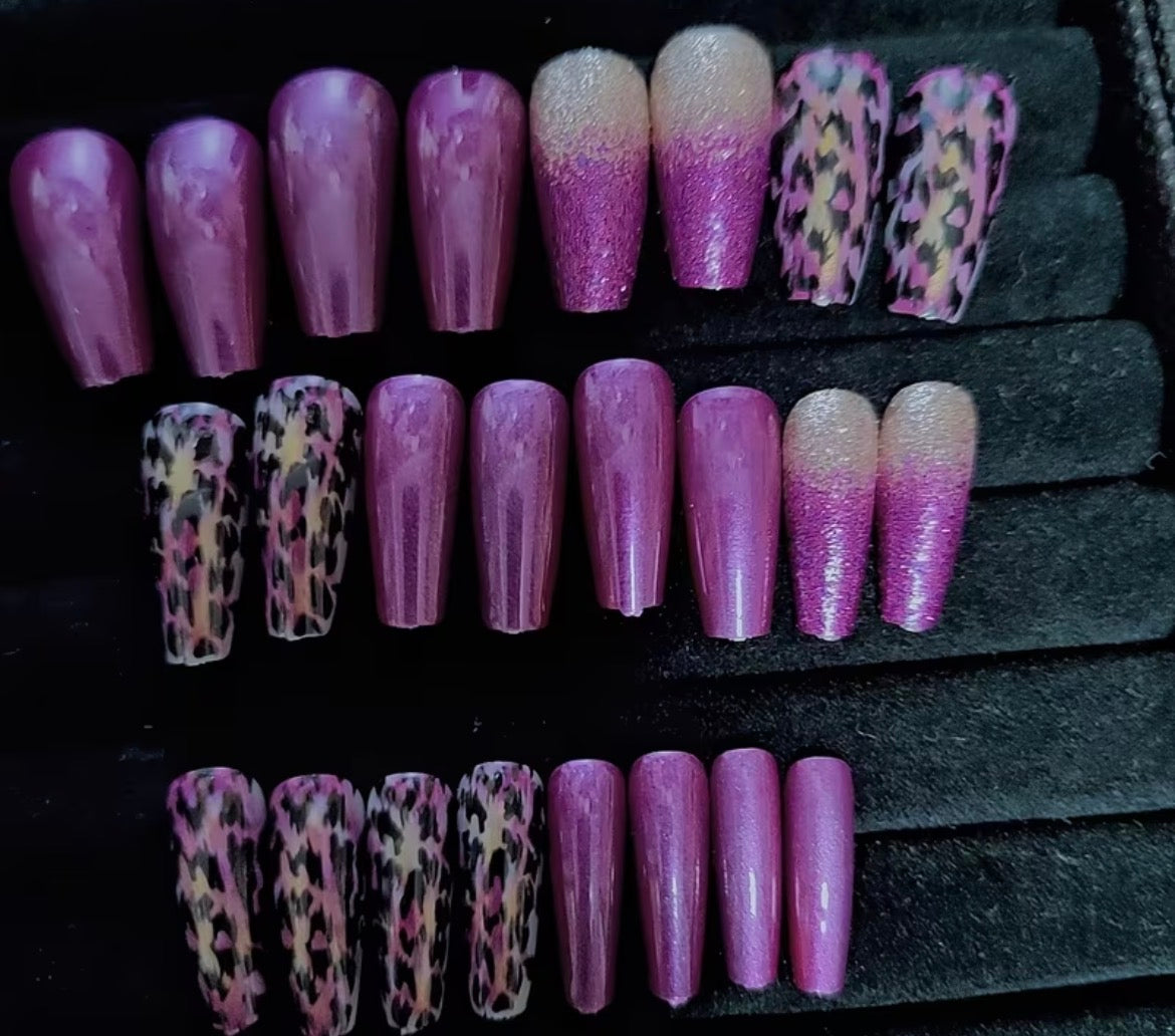 Nails - purple glitter