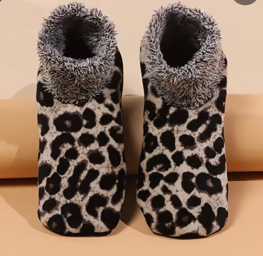 Sock slippers