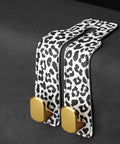 Seat hook (car)