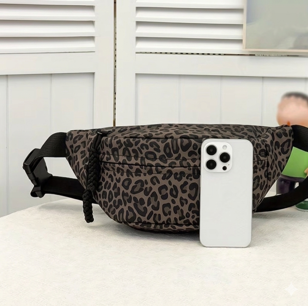 Crossbody bag