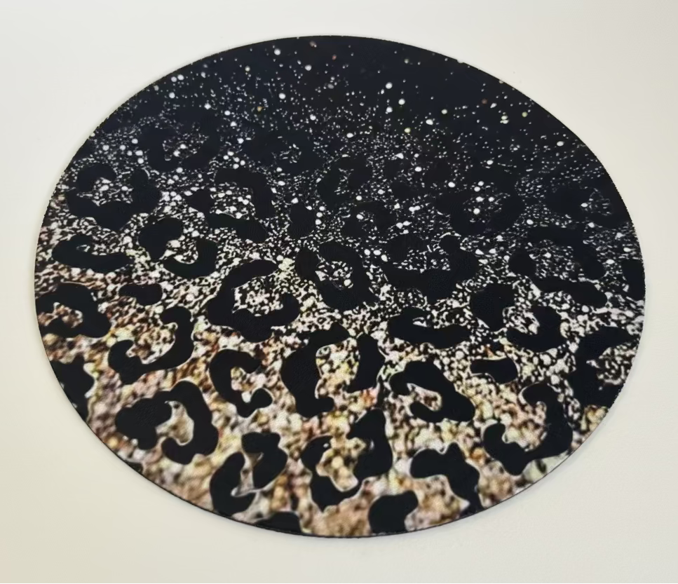 Mouse pad glitter