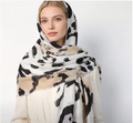 Gradient leopard scarf