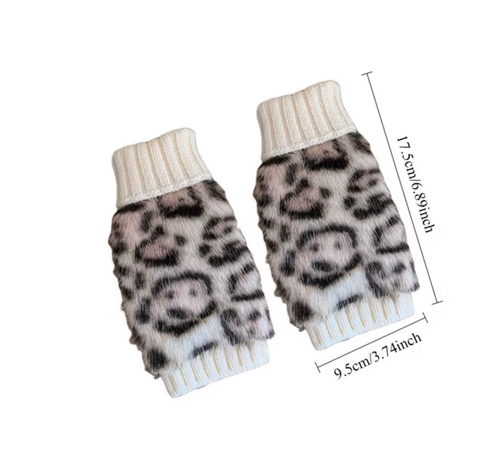 Pair of leopard print fingerless gloves with white cuffs and base, shown with measurements on a white background.